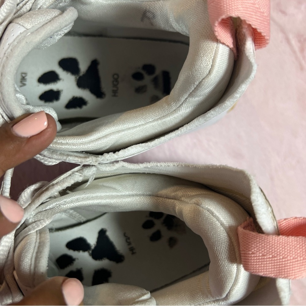 Nike Jordan Women's White and Pink Sneakers b64 - Picture 7 of 8